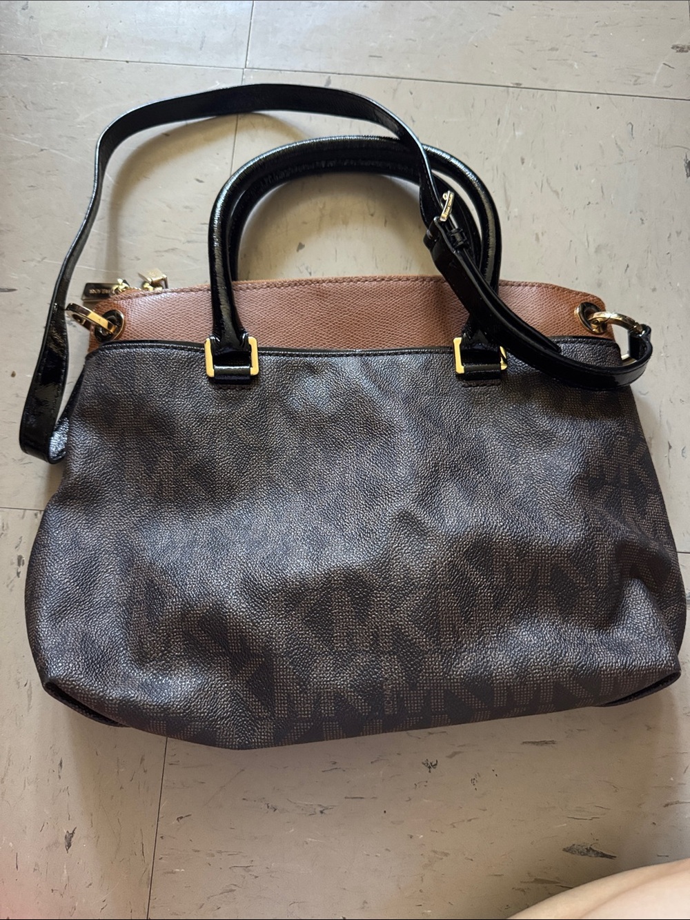 Michael Kors Satchel Purse - Picture 2 of 6